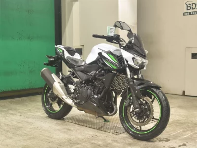 Kawasaki Z400-2