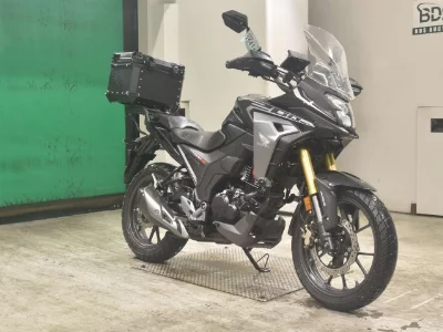 Honda CB200X