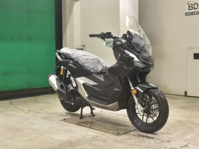 Honda ADV160