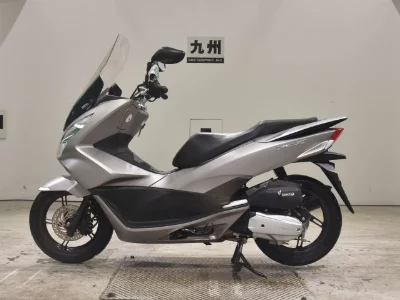 Honda PCX125-2
