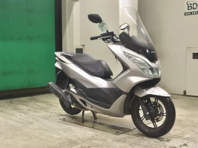 Honda PCX125-2