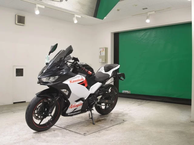 Kawasaki NINJA400-2  с аукциона в Японии