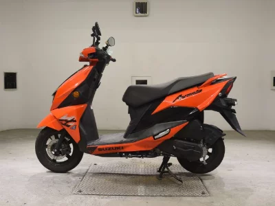 Suzuki AVENIS 125-2