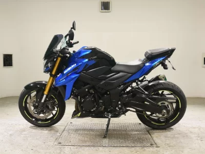 Suzuki GSX-S750
