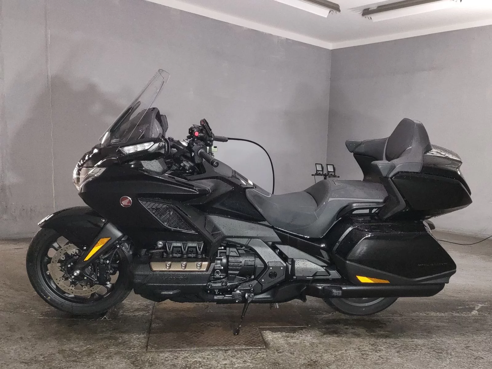 Honda GL1800 TOUR DCT  с аукциона в Японии