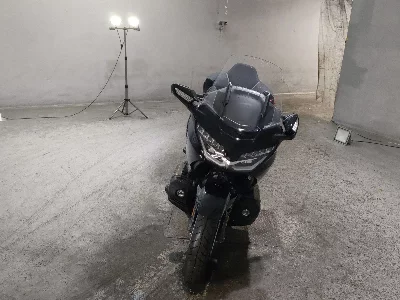 Honda GL1800 TOUR DCT