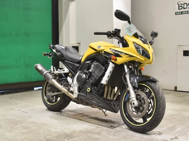Yamaha FZS1000 FEATHER  с аукциона в Японии