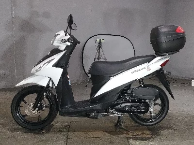 Suzuki ADDRESS V110