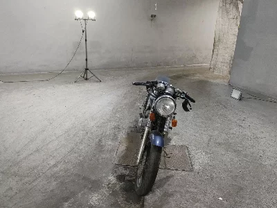 Мотоцикл из Японии Yamaha SRX400-1