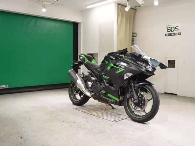 Kawasaki NINJA400-2  с аукциона в Японии