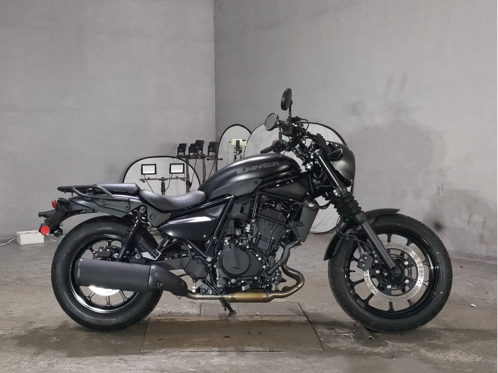 Kawasaki ELIMINATOR 400SE  с аукциона в Японии