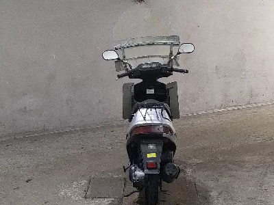 Suzuki ADDRESS V100