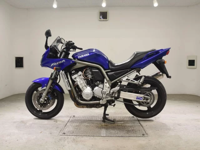 Yamaha FZS1000 FEATHER  с аукциона в Японии