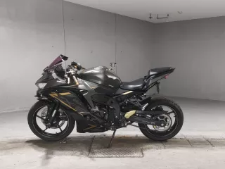 Kawasaki NINJA ZX-25R SE