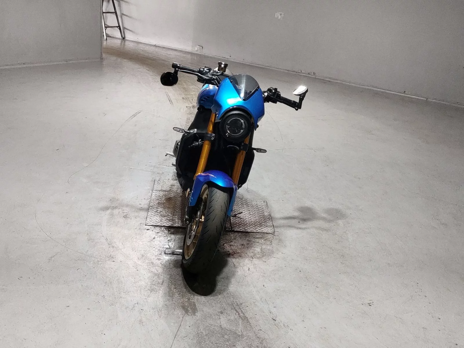 Yamaha XSR900  с аукциона в Японии