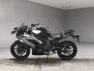 Kawasaki NINJA400