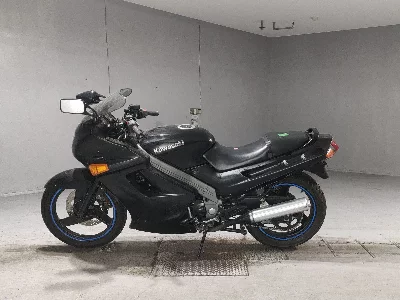 Kawasaki ZZR250