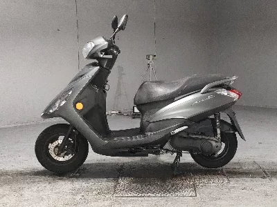 Yamaha AXIS Z