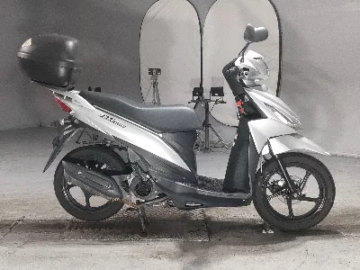 Suzuki ADDRESS V110