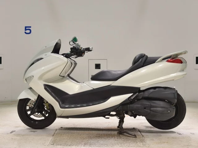 Yamaha MAJESTY 250-4  с аукциона в Японии