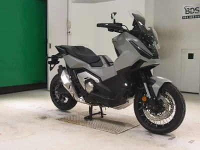 Honda X-ADV750-2