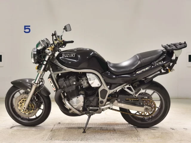 Suzuki GSF1200  с аукциона в Японии