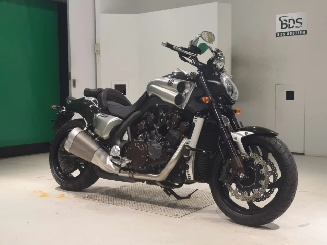 Yamaha V-MAX-2  с аукциона в Японии