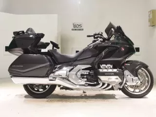 Honda GL1800 TOUR D  с аукциона в Японии