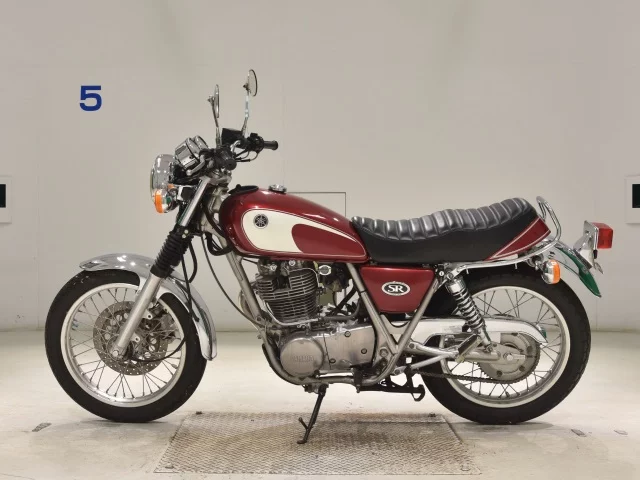 Yamaha SR400-3  с аукциона в Японии