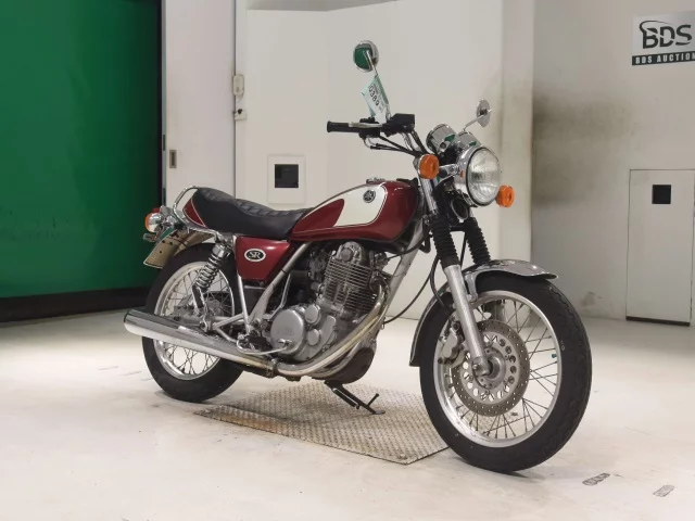 Yamaha SR400-3  с аукциона в Японии