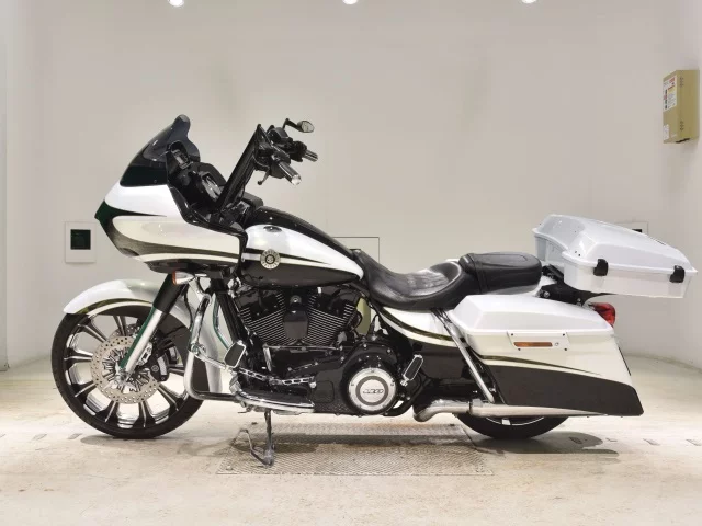 Harley-Davidson HARLEY FLTRXSE1800CVO  с аукциона в Японии