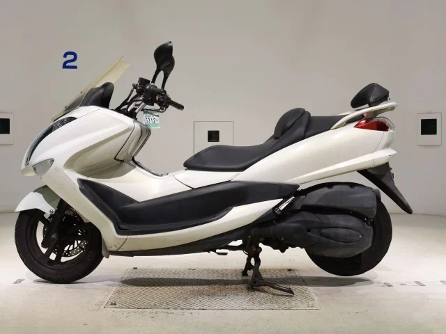 Yamaha MAJESTY 250-4  с аукциона в Японии