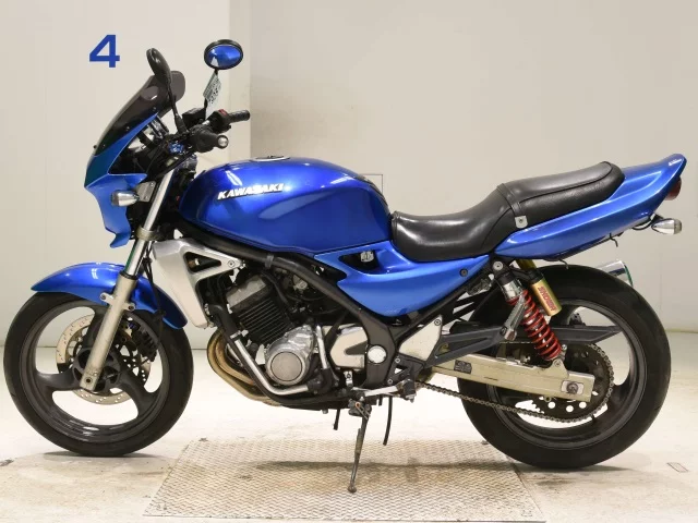 Suzuki GSX250  с аукциона в Японии