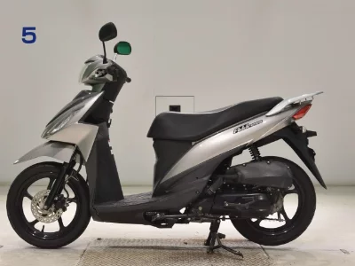 Suzuki ADDRESS110-2