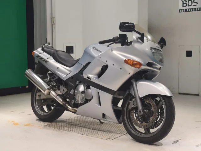 Kawasaki ZZR400-2  с аукциона в Японии