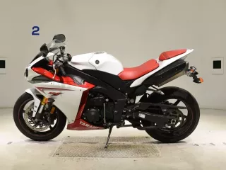 Yamaha YZF-R1