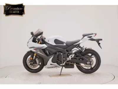 Suzuki GSX-R750