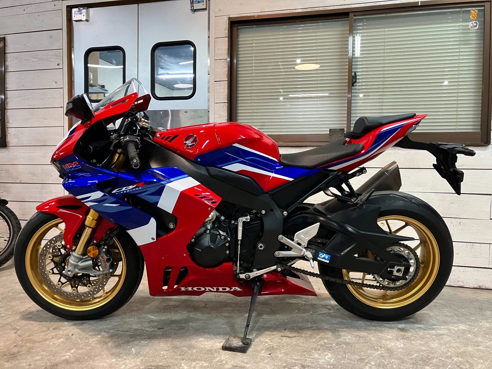 Honda CBR1000RR-R FB SP  с аукциона в Японии