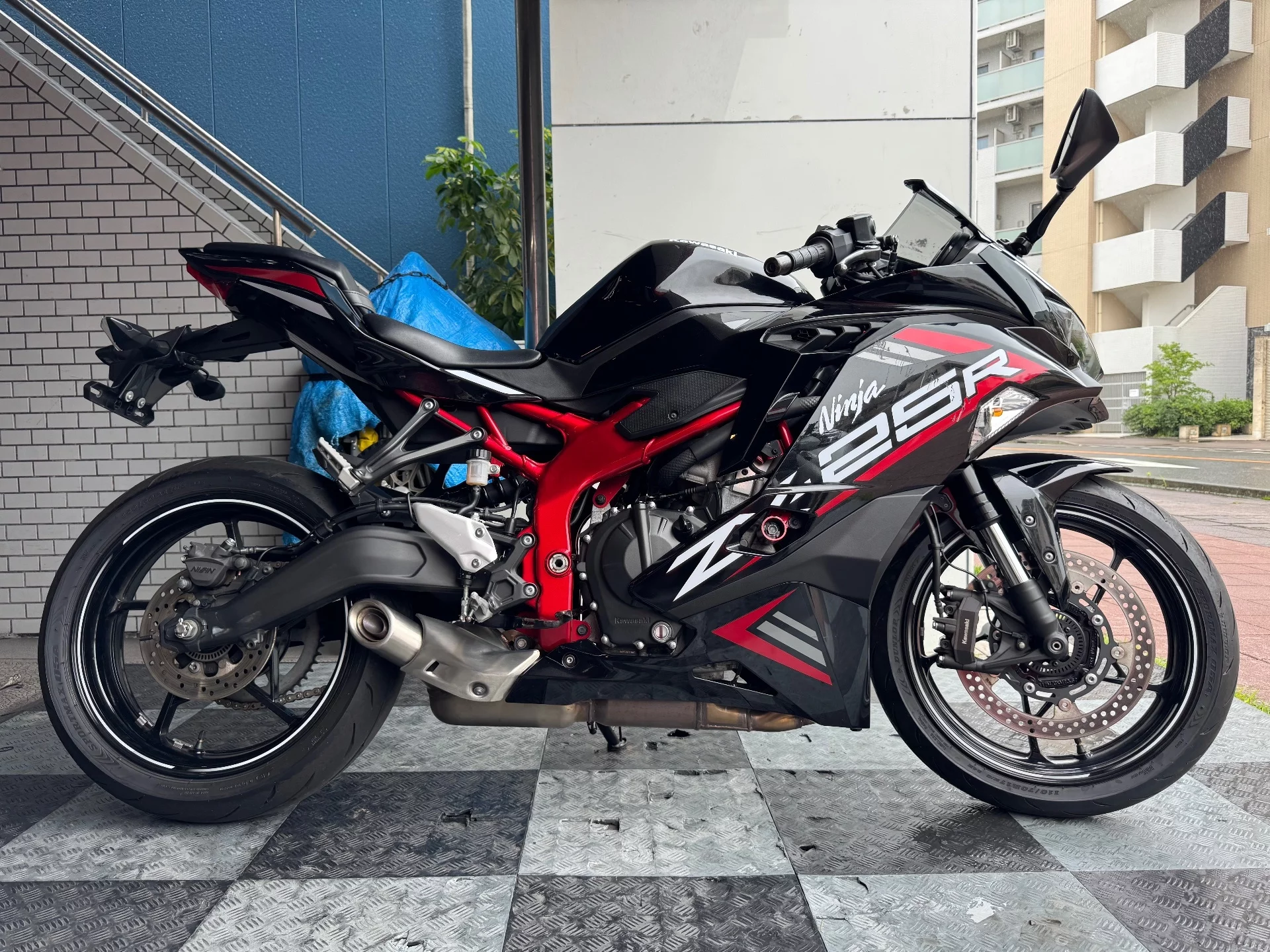 Kawasaki NINJA ZX-25R  с аукциона в Японии