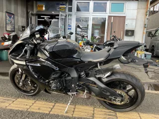 Yamaha YZF-R1