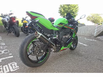 Kawasaki NINJA ZX-4RR