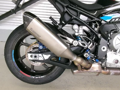 BMW BMW M1000R