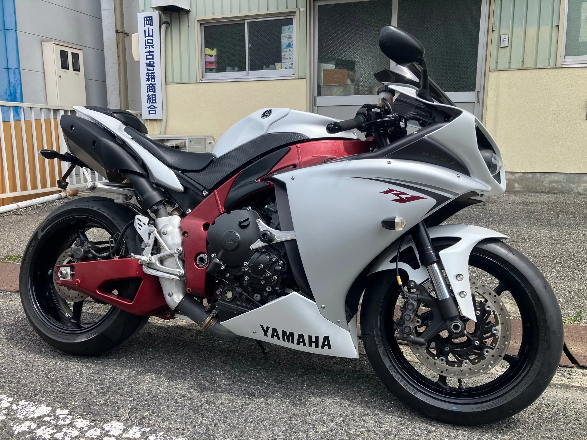 Yamaha YZF-R1  с аукциона в Японии