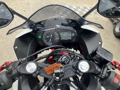 Yamaha YZF-R25