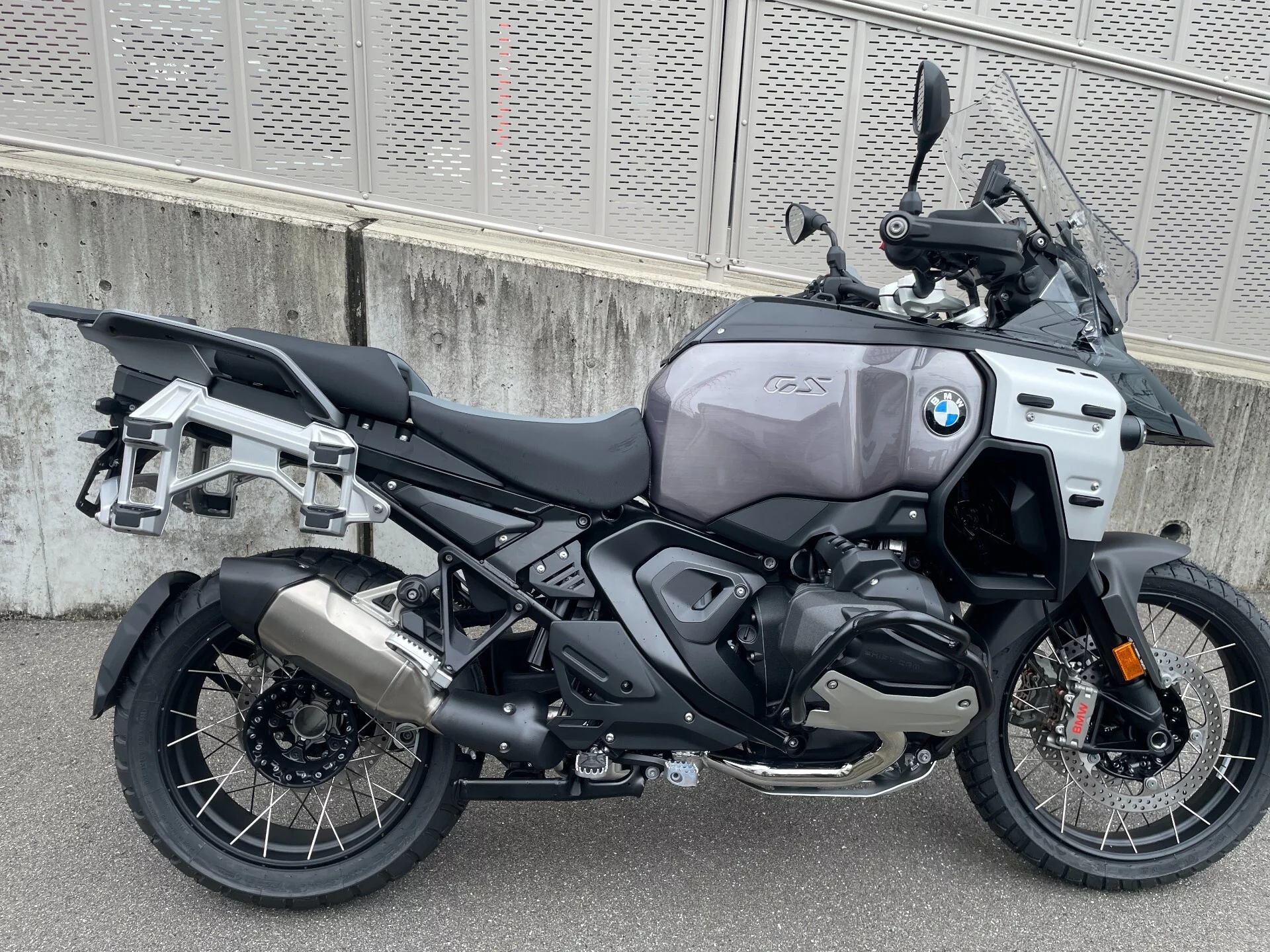 BMW BMW R1300GS ADV ASA  с аукциона в Японии