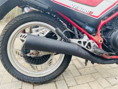 Honda VF400F