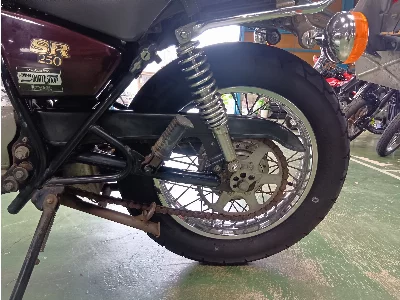 Yamaha SR250 с аукционов Японии