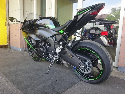 Kawasaki NINJA ZX-6R