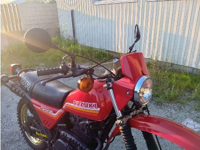 Suzuki DR250S