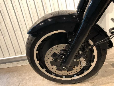 Harley-Davidson HARLEY FLFBS